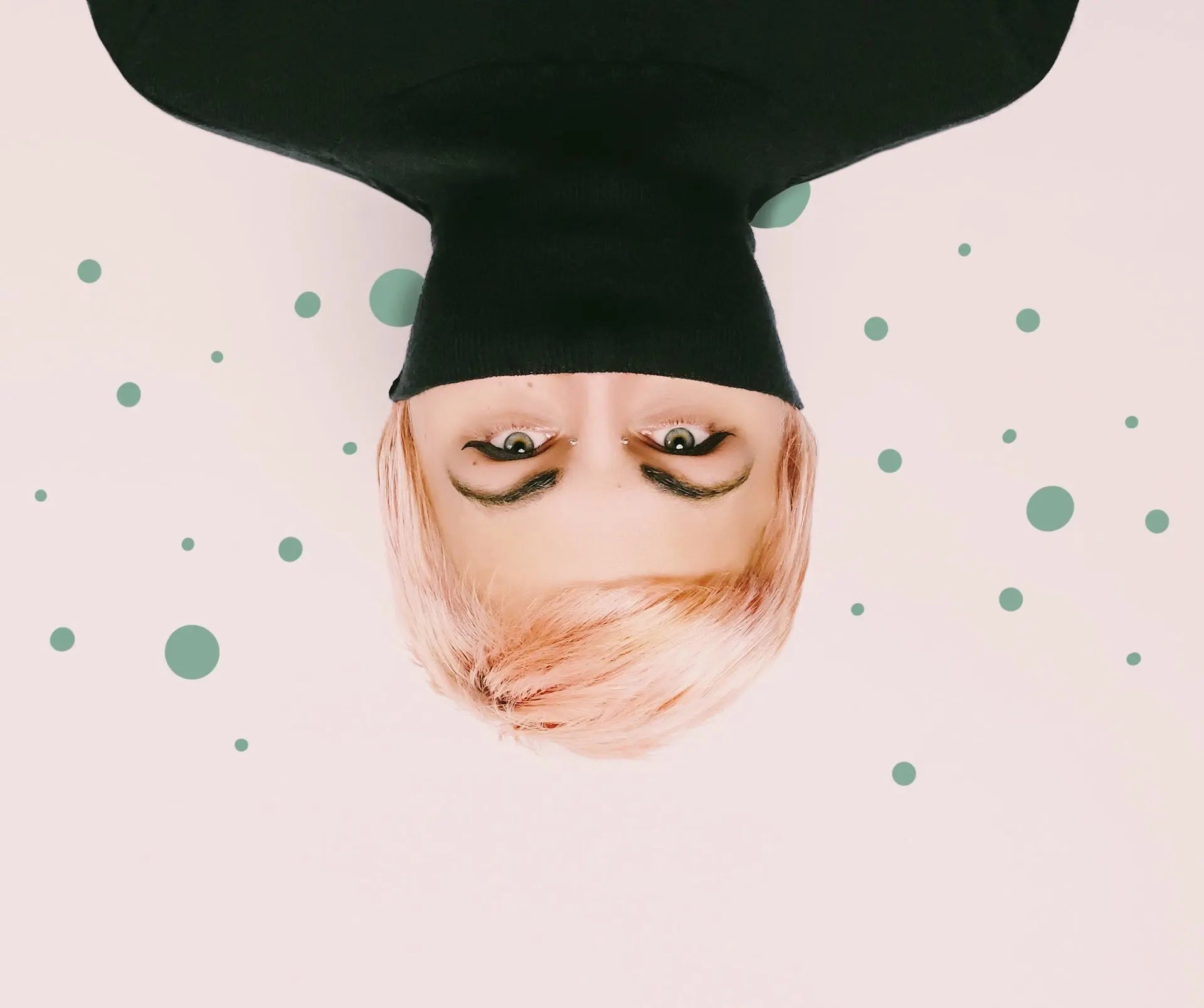 cup menstruelle se retourne comment faire