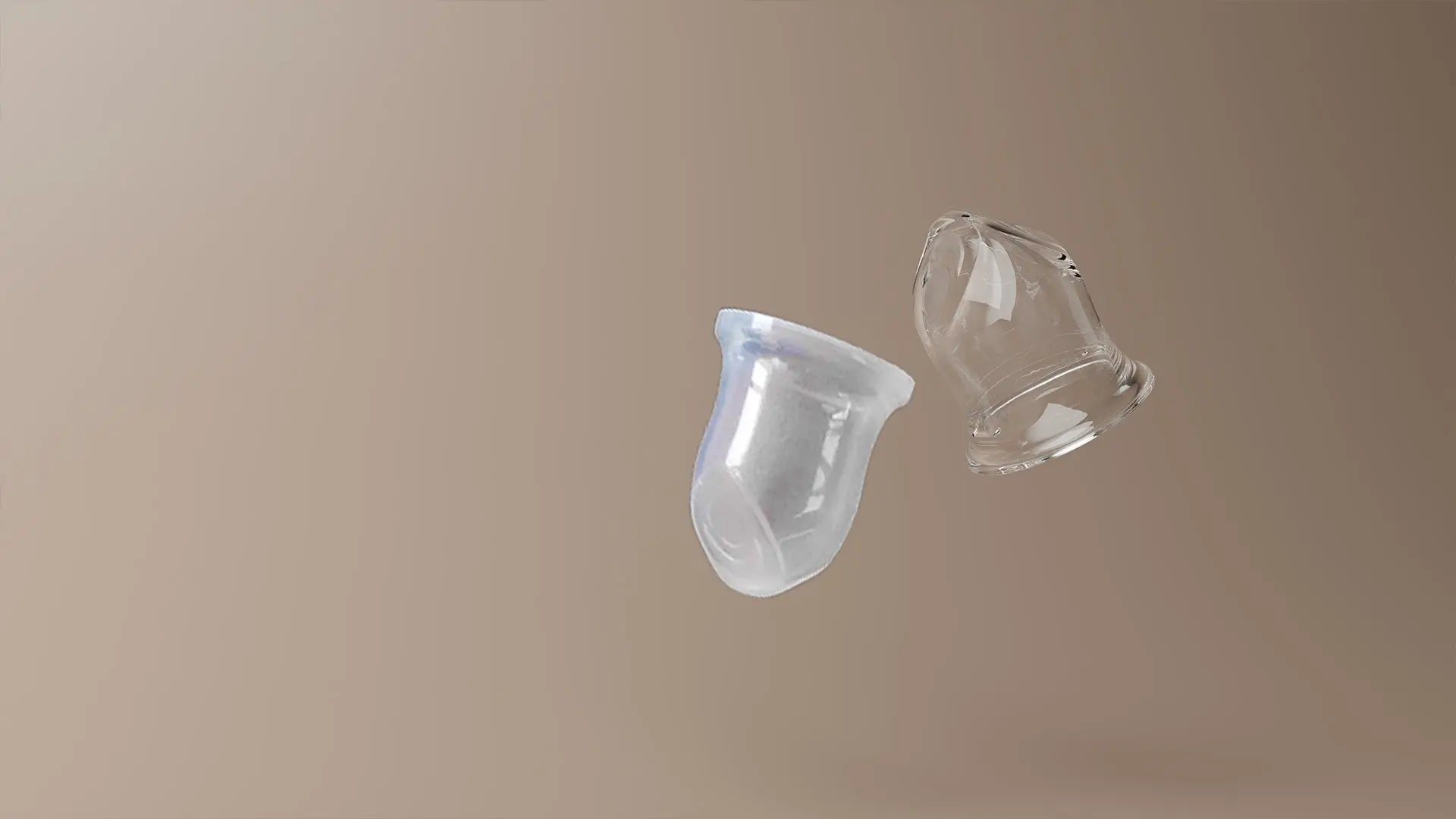 cup menstruelle qui a blanchi opaque solution