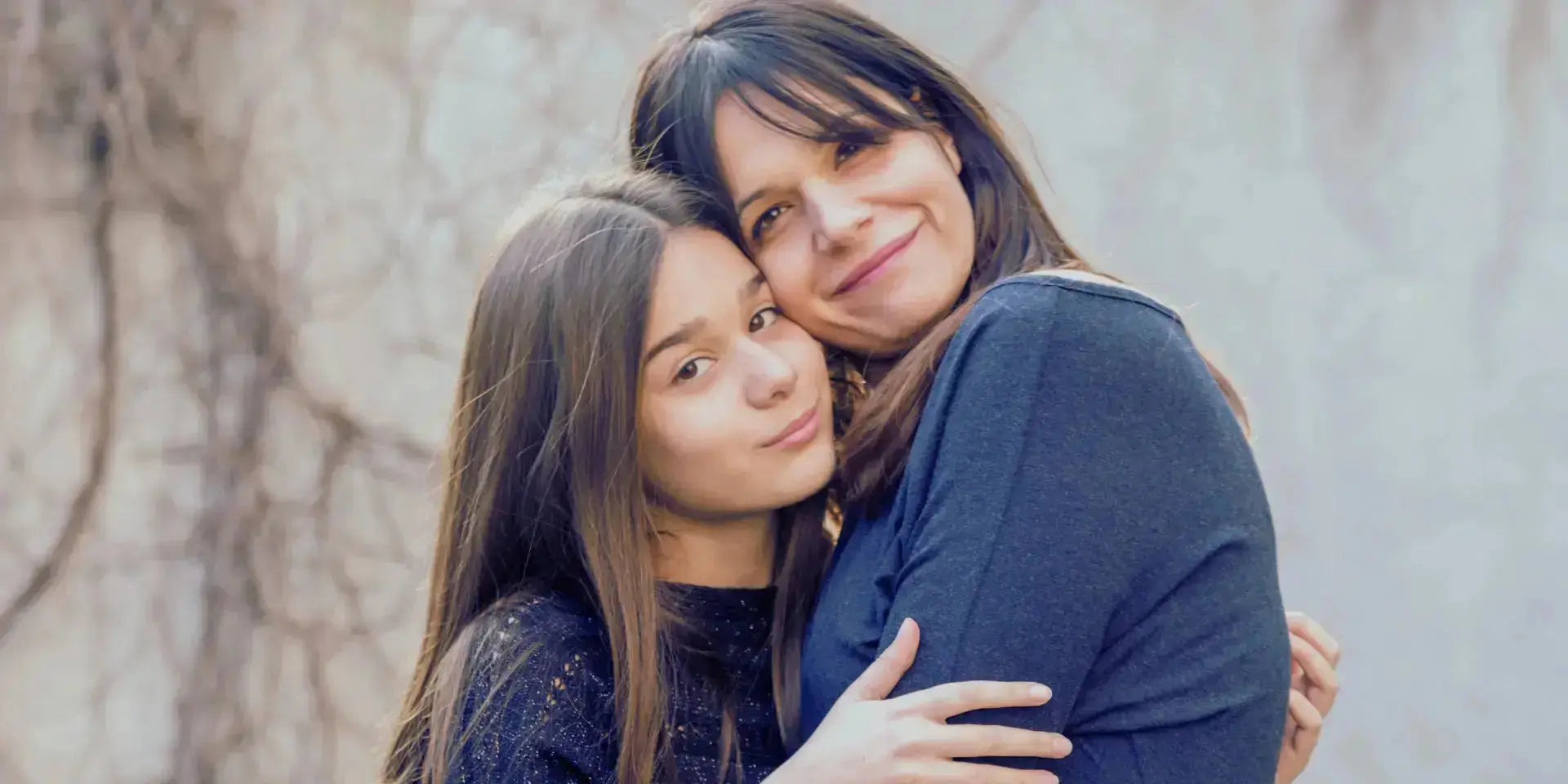 Parler des règles à son ado : le guide clair, bienveillant et pratique - Luneale - header Image