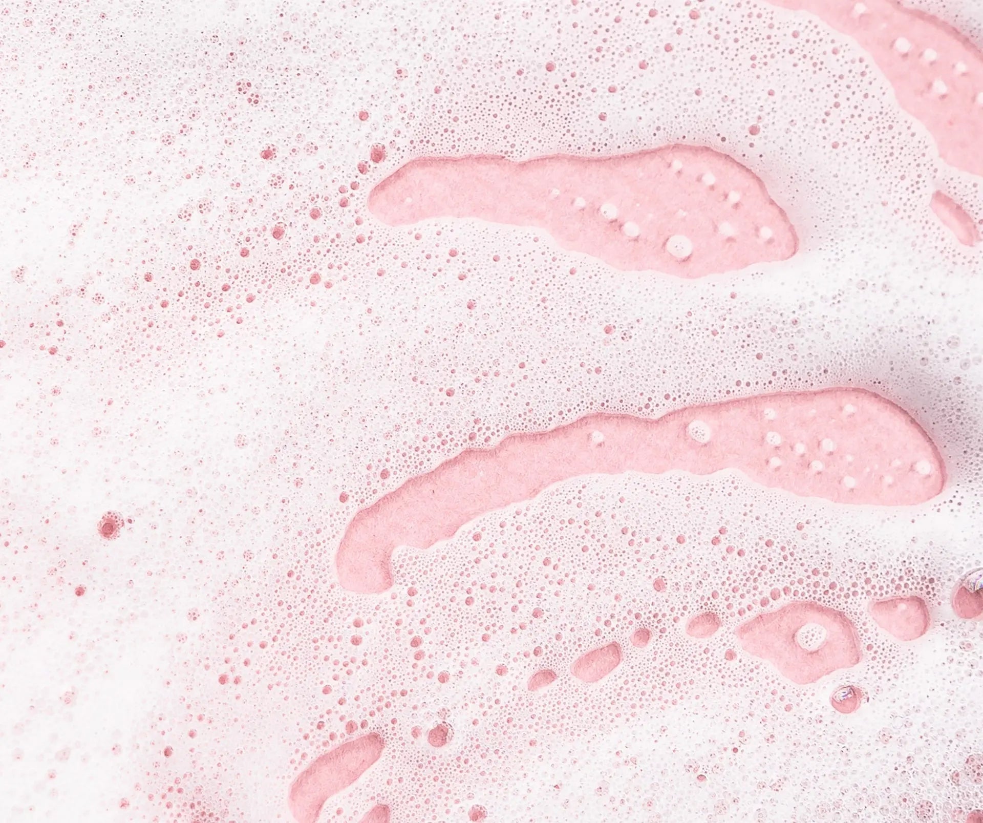 Comparatif des savons intimes pour nettoyer une cup menstruelle en fonction de leur pH et composition.